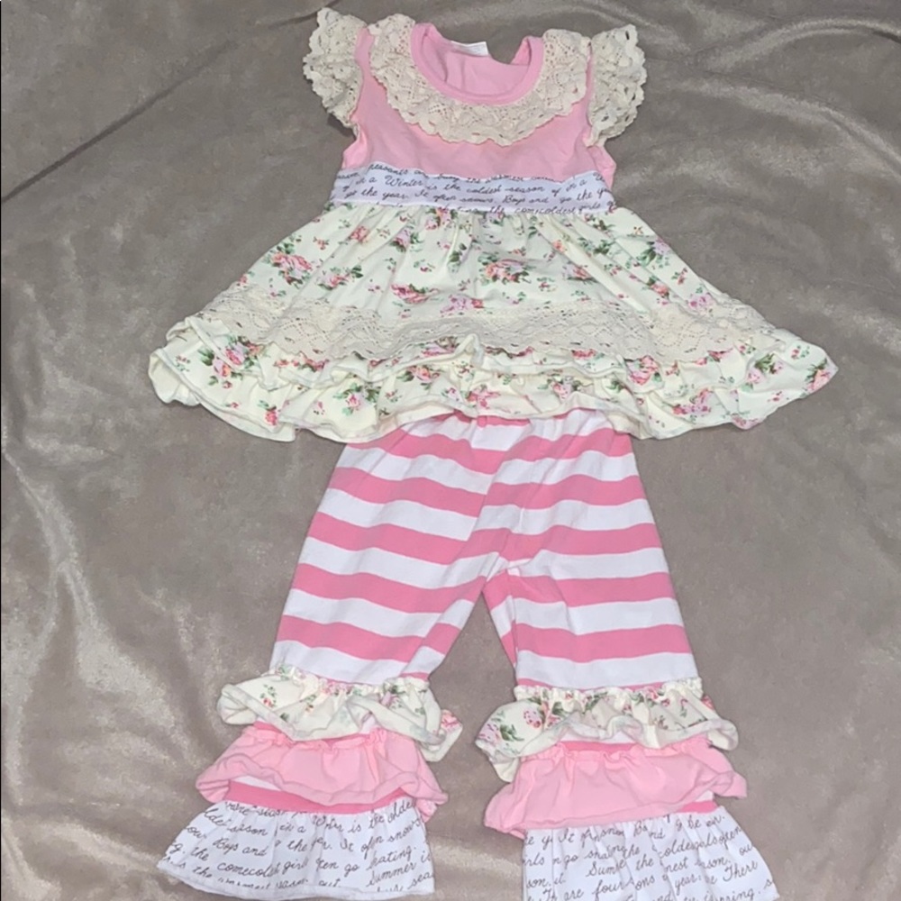 Boutique 2T Outfit